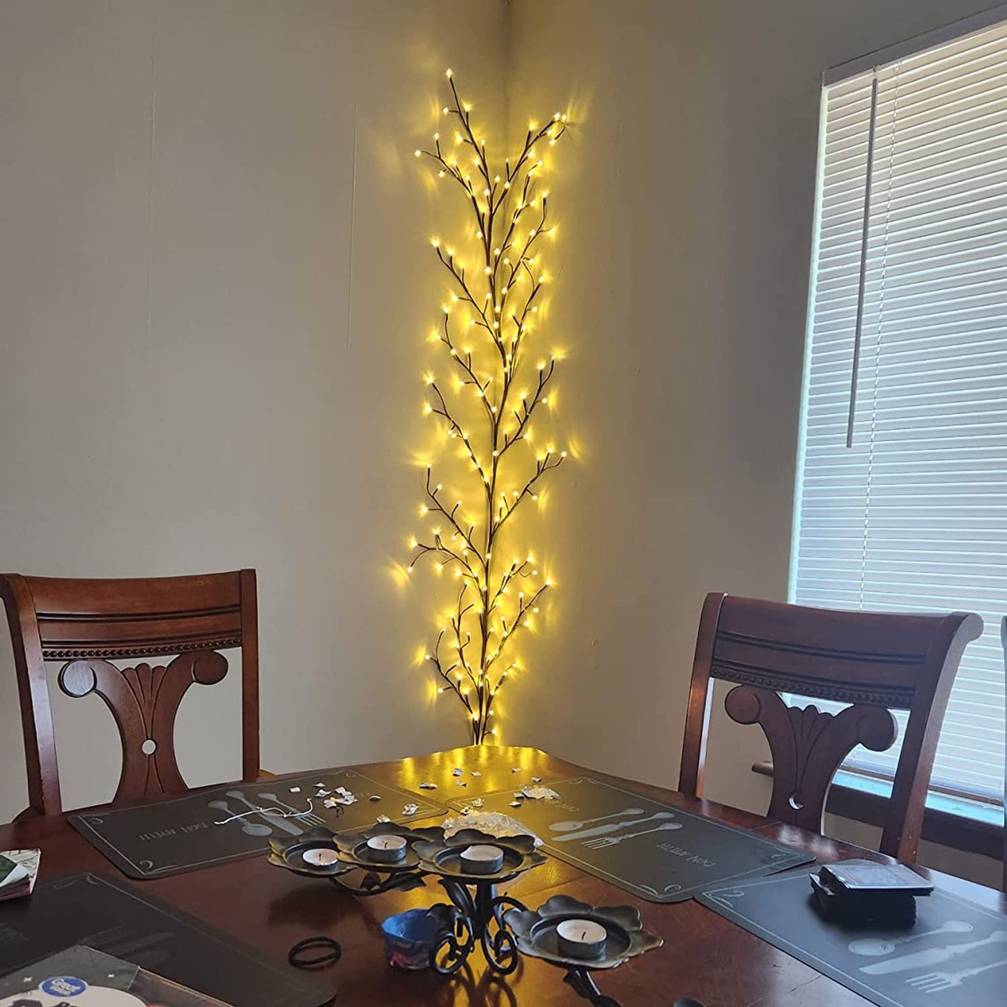 Lighted Willow Vine