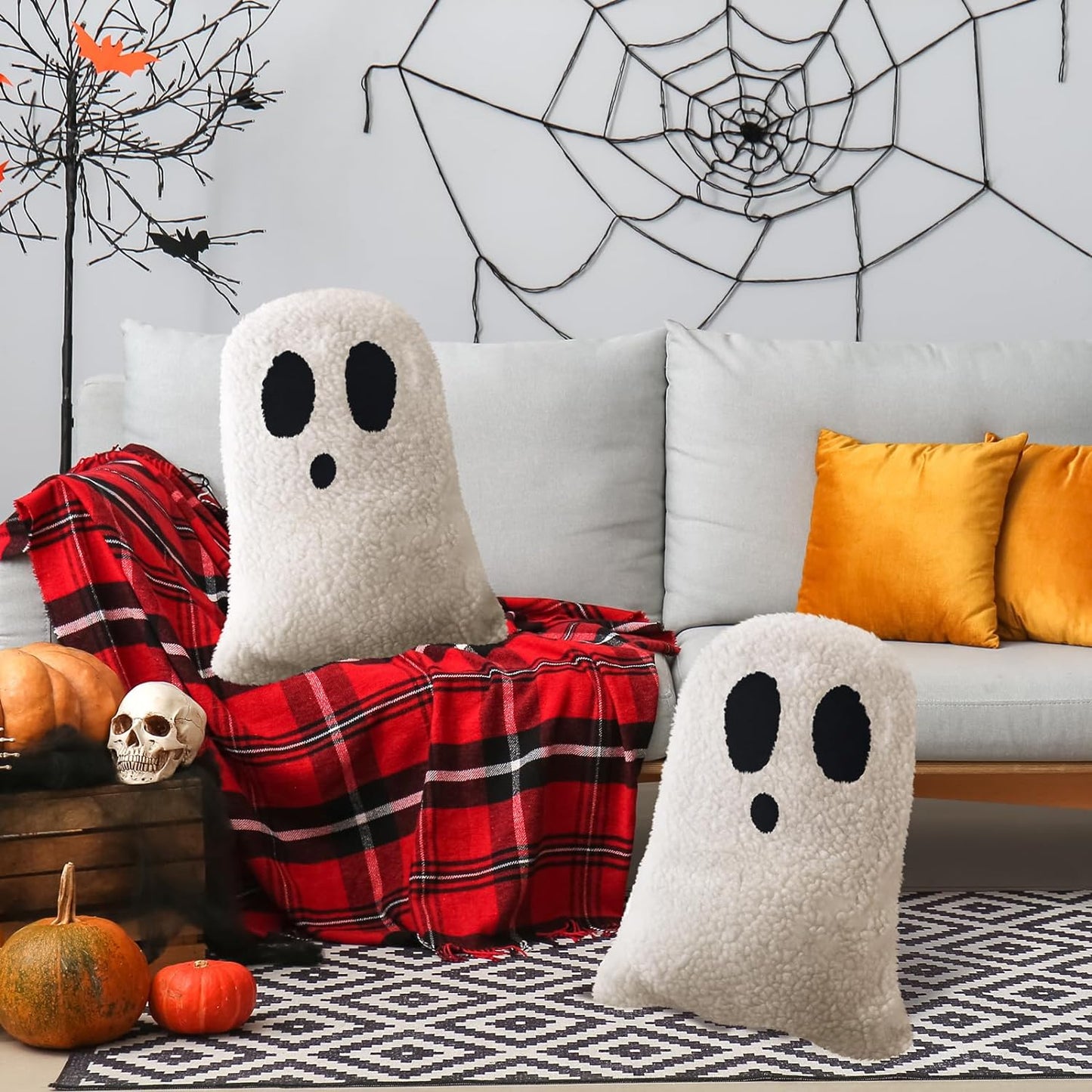 2 Pcs Halloween Throw Pillows Decorative Spooky Pillows for Sofa Bed Couch Stuffed Halloween Pillow for Party Outdoor Home Decorations Ghost Decor Cushion (11.81 X 7.87 Inch)