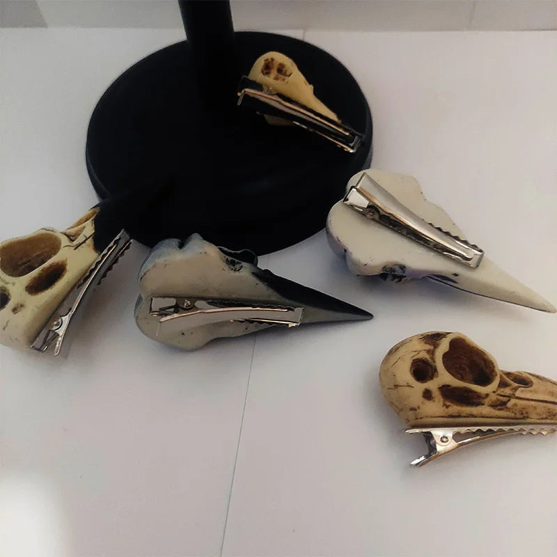 One Raven Skull Hair Clip - Resin Cast Skull Hair Accessory Barrette Crow Goth Bird Skull Gothic Wedding Cottagecore